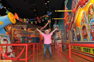 Illustration for article titled From Japanese Gaming Hero to...Disney Tour Guide